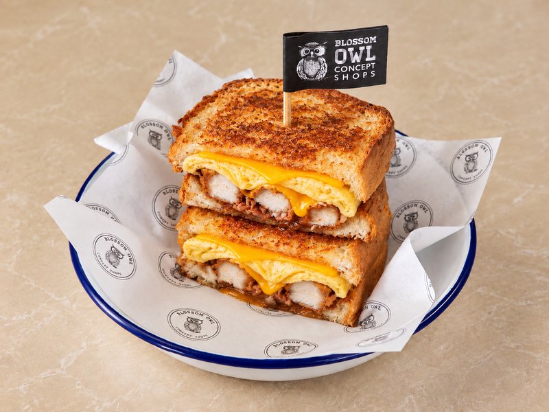 Eggxotic Sando