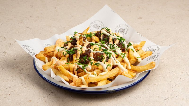 Caramel Onions Cheddar Fries